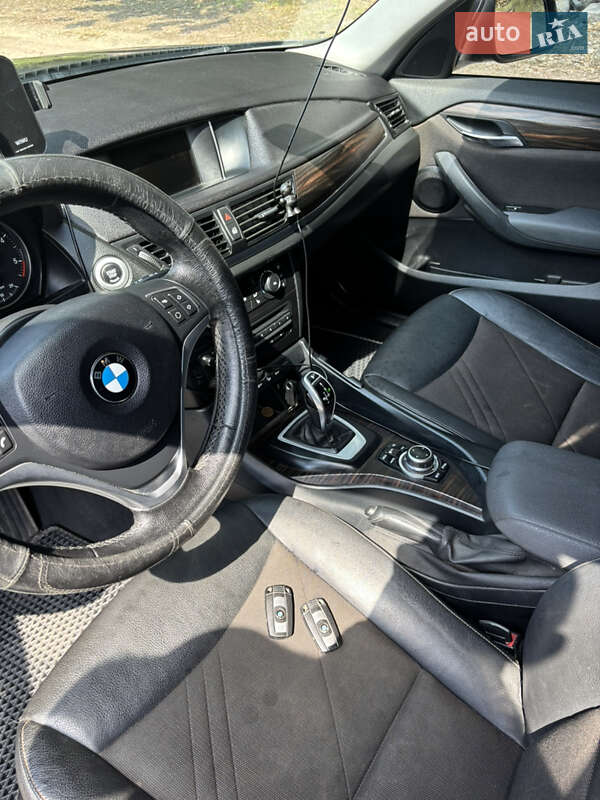 Внедорожник / Кроссовер BMW X1 2014 в Радомышле