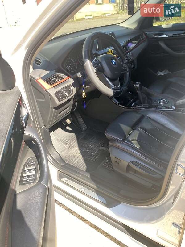 Внедорожник / Кроссовер BMW X1 2015 в Мукачево фото 6 Внедорожник / Кроссовер BMW X1 2015 в Мукачево