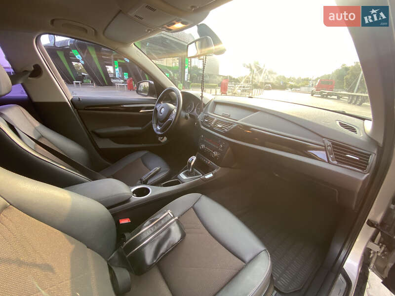 Внедорожник / Кроссовер BMW X1 2013 в Луцке