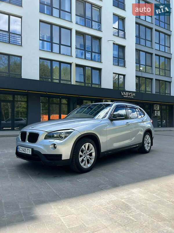 BMW X1 2012