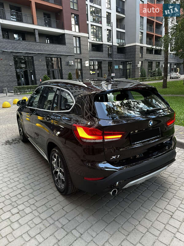 Позашляховик / Кросовер BMW X1 2021 в Броварах