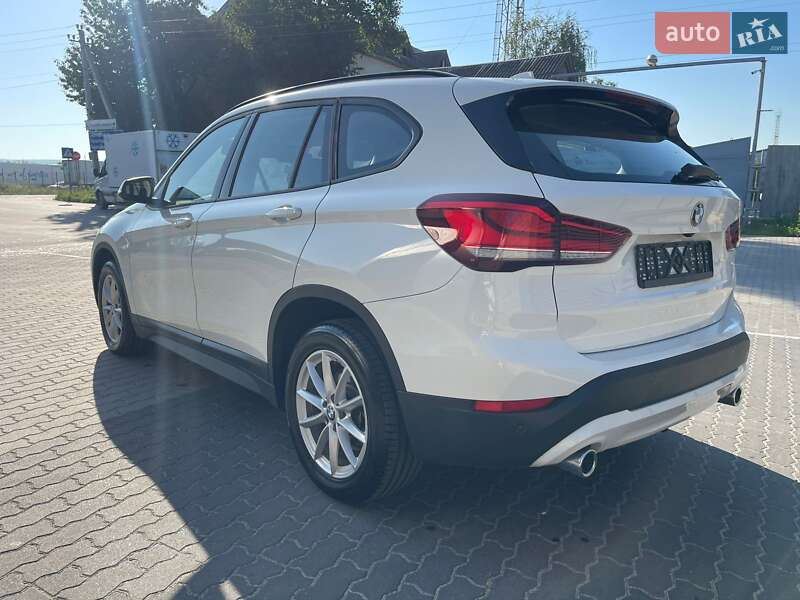Позашляховик / Кросовер BMW X1 2021 в Ужгороді