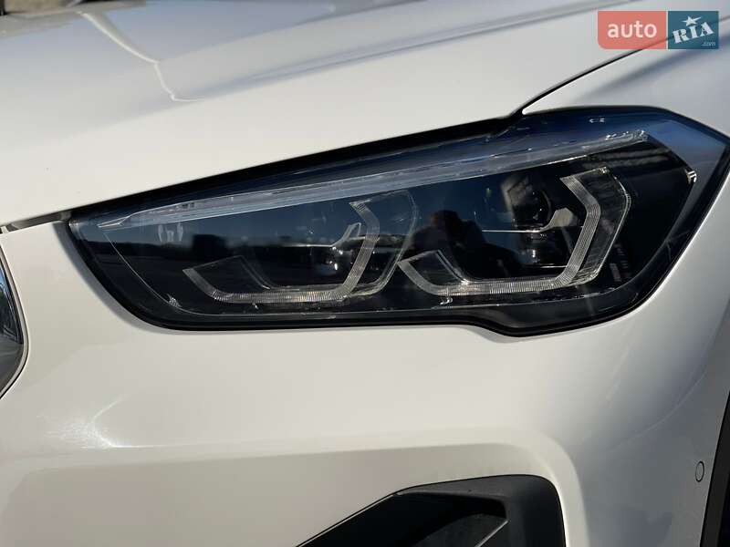 Позашляховик / Кросовер BMW X1 2021 в Ужгороді