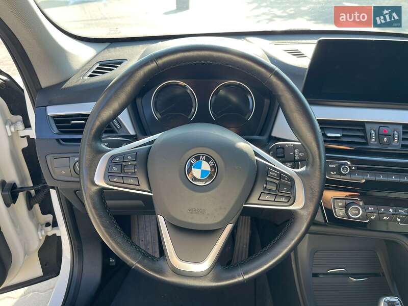 Позашляховик / Кросовер BMW X1 2021 в Ужгороді