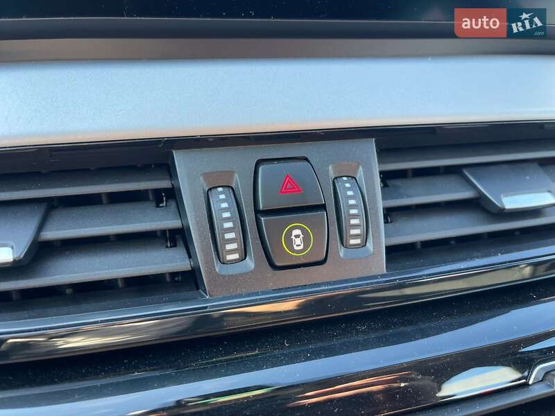 Позашляховик / Кросовер BMW X1 2021 в Ужгороді