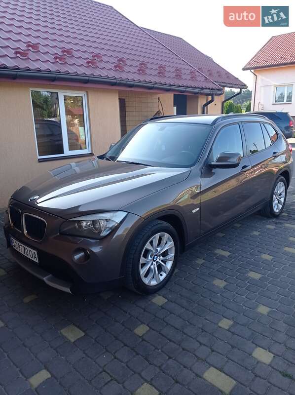 Внедорожник / Кроссовер BMW X1 2010 в Яворове