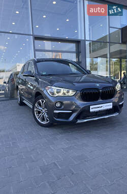 Внедорожник / Кроссовер BMW X1 2016 в Одессе