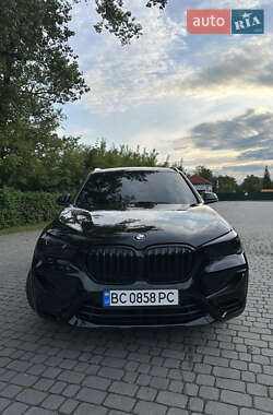 Внедорожник / Кроссовер BMW X1 2019 в Городке