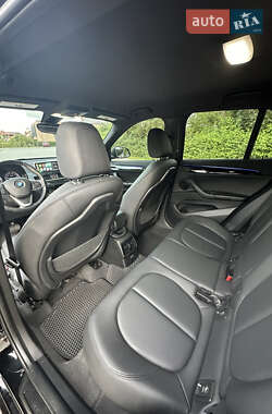 Внедорожник / Кроссовер BMW X1 2019 в Городке