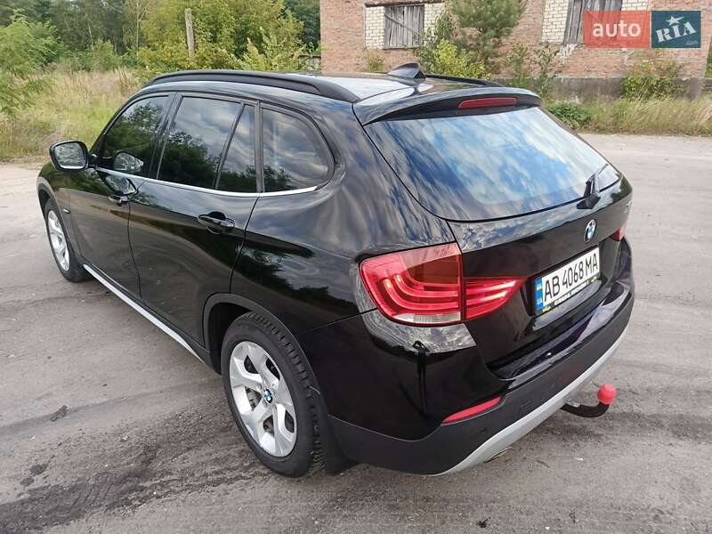 Внедорожник / Кроссовер BMW X1 2011 в Виннице