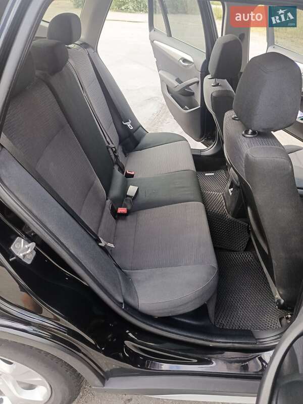 Внедорожник / Кроссовер BMW X1 2011 в Виннице