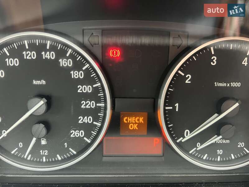 Внедорожник / Кроссовер BMW X1 2011 в Киеве