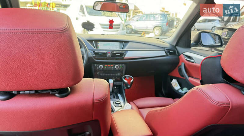 Внедорожник / Кроссовер BMW X1 2015 в Одессе