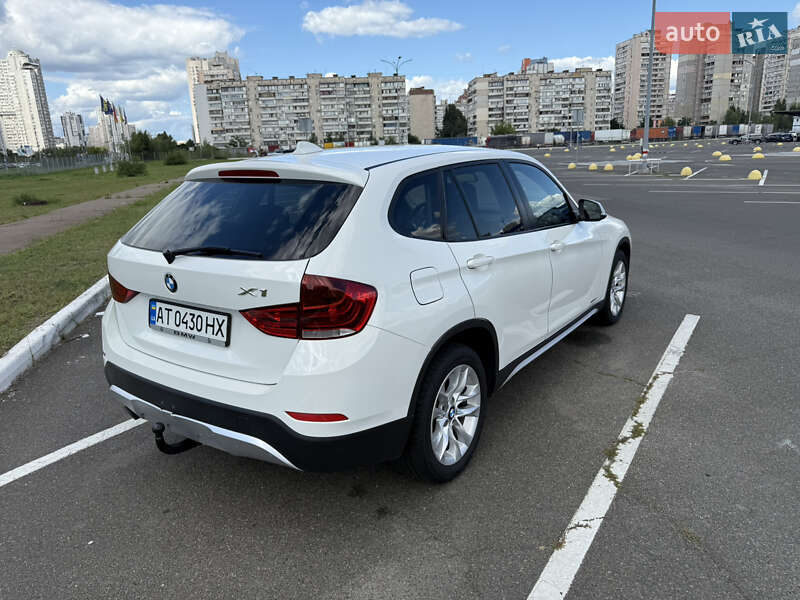 Позашляховик / Кросовер BMW X1 2014 в Києві