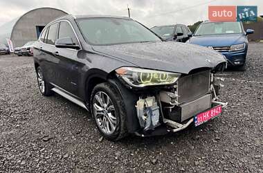 Внедорожник / Кроссовер BMW X1 2016 в Луцке