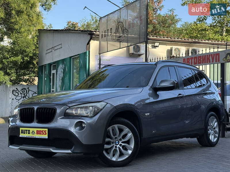 BMW X1 2011