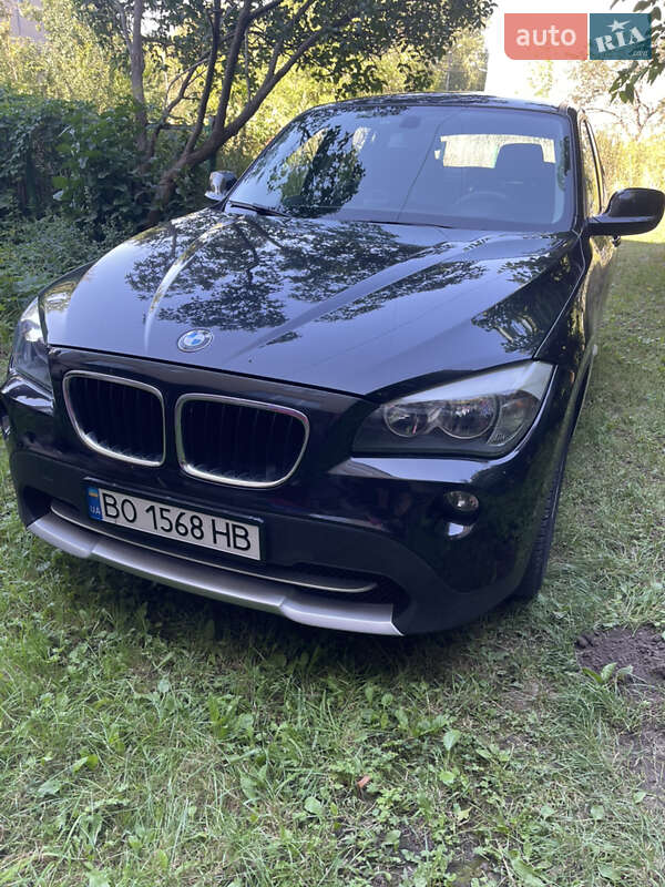 Внедорожник / Кроссовер BMW X1 2011 в Тернополе