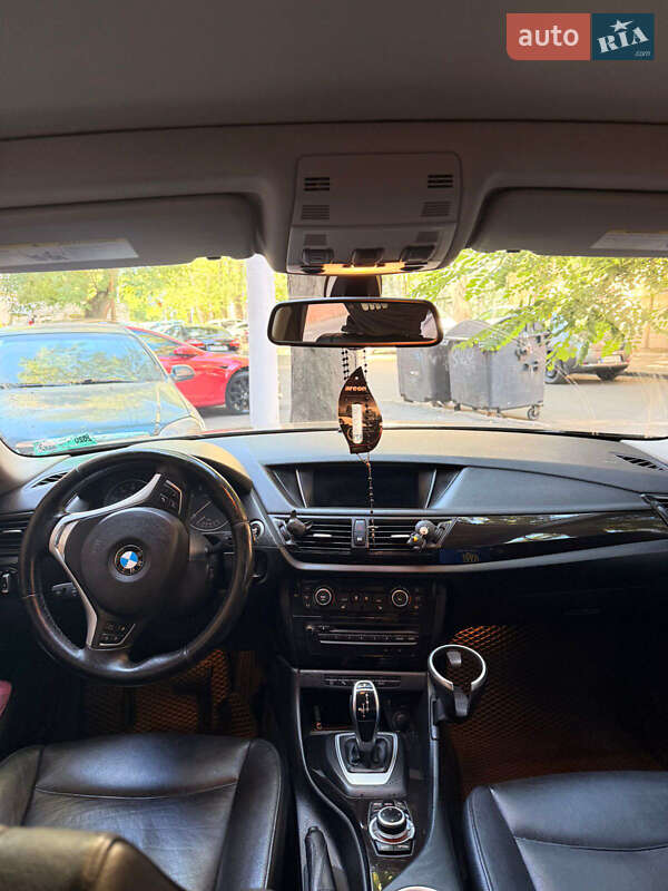 Внедорожник / Кроссовер BMW X1 2013 в Одессе
