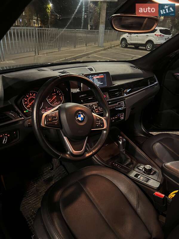 Внедорожник / Кроссовер BMW X1 2016 в Кривом Роге