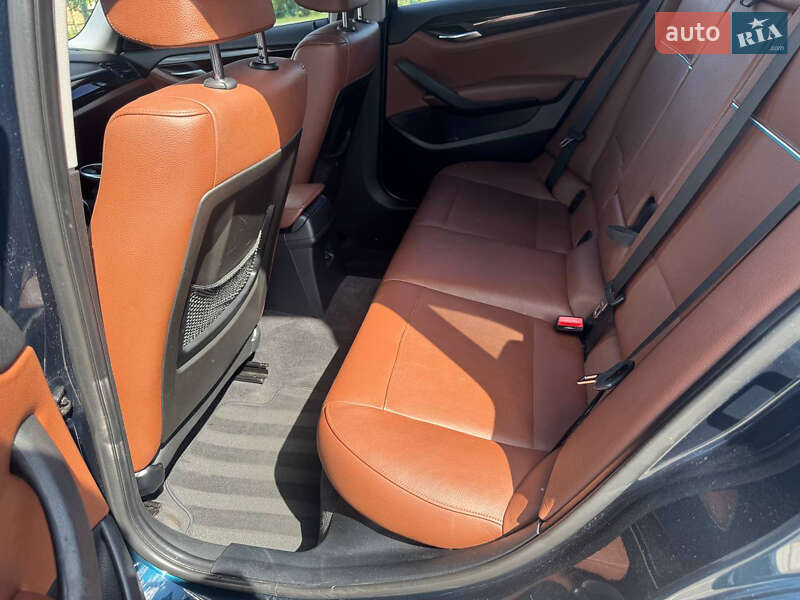 Внедорожник / Кроссовер BMW X1 2012 в Львове