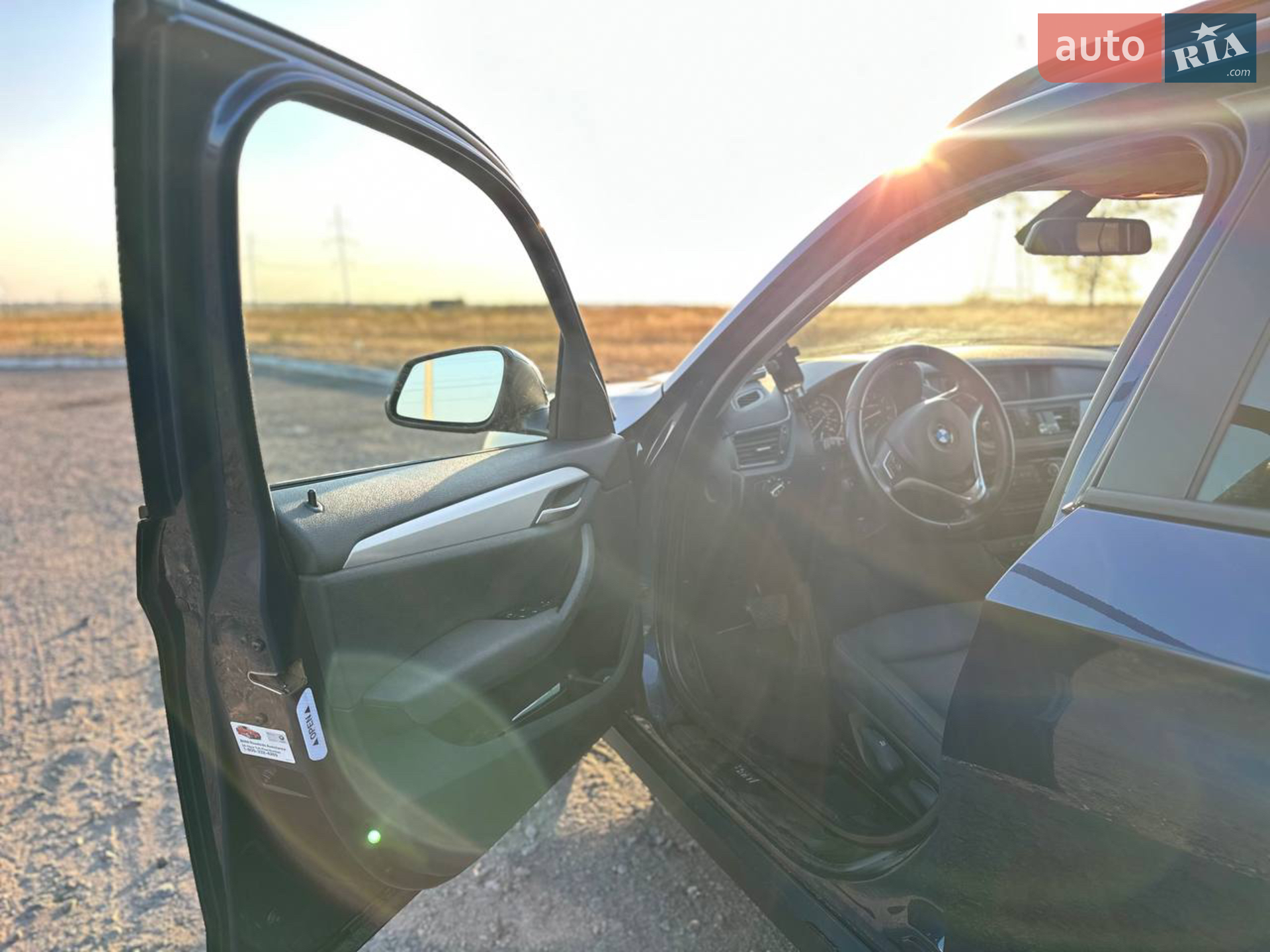 BMW X1 2013 VIN WBAVL1C58DVR90833 фото оголошення 3 з 5