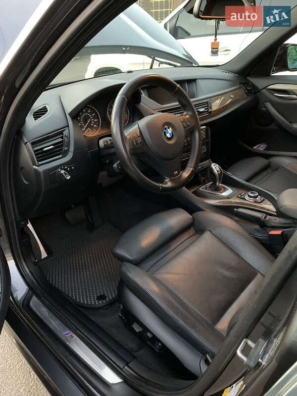 Внедорожник / Кроссовер BMW X1 2012 в Киеве