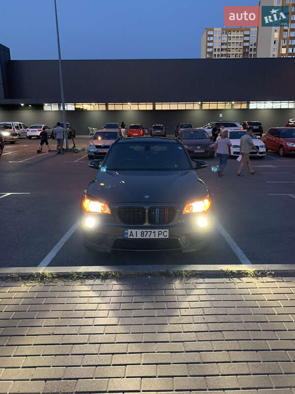 Внедорожник / Кроссовер BMW X1 2012 в Киеве