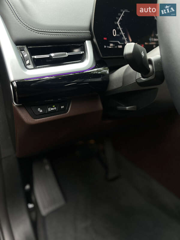 Внедорожник / Кроссовер BMW X1 2024 в Львове