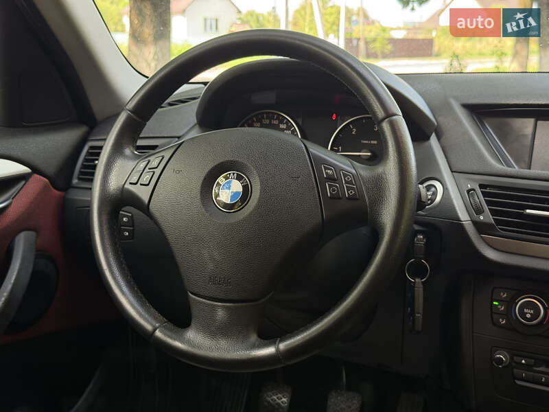 Внедорожник / Кроссовер BMW X1 2012 в Тячеве фото 34 Внедорожник / Кроссовер BMW X1 2012 в Тячеве