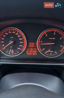 Внедорожник / Кроссовер BMW X1 2012 в 