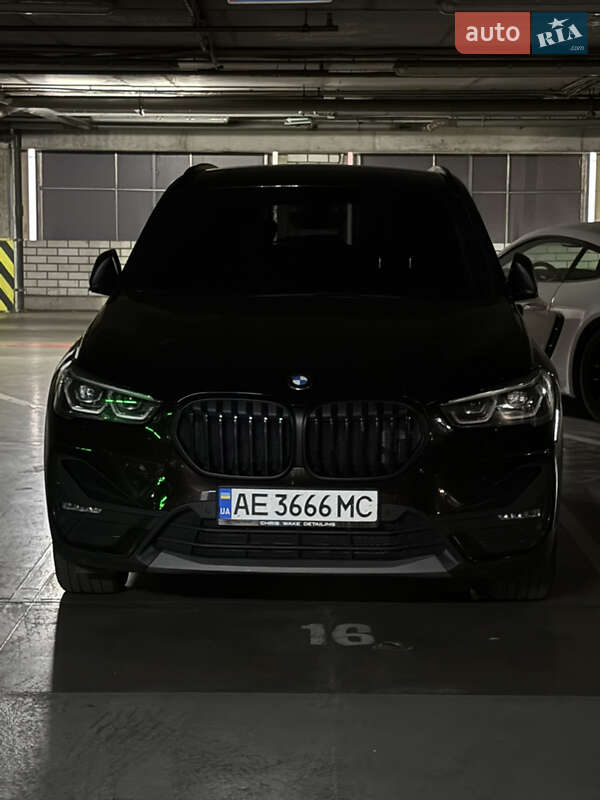 Внедорожник / Кроссовер BMW X1 2022 в Каменском