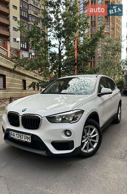 Позашляховик / Кросовер BMW X1 2017 в Києві