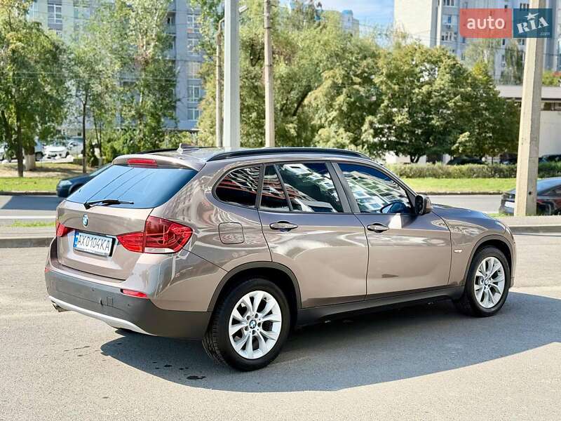 Внедорожник / Кроссовер BMW X1 2011 в Харькове
