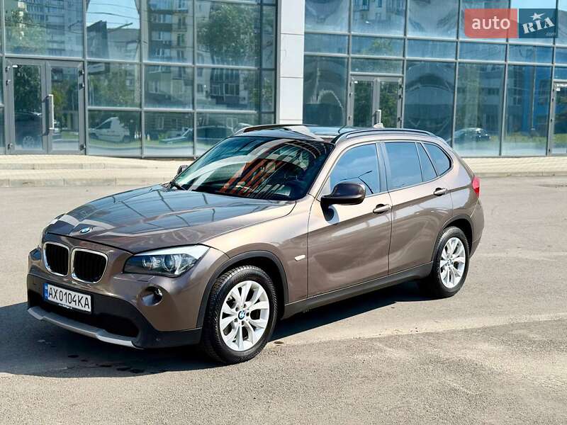 Внедорожник / Кроссовер BMW X1 2011 в Харькове