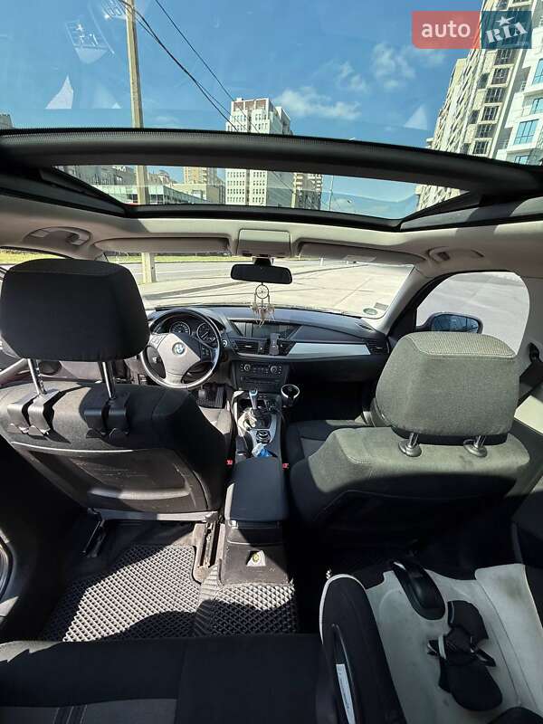 Внедорожник / Кроссовер BMW X1 2011 в Харькове