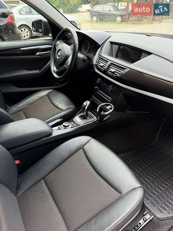 Позашляховик / Кросовер BMW X1 2012 в Чернівцях