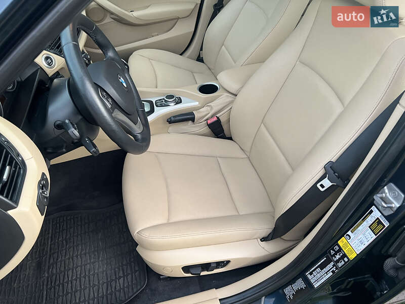 Внедорожник / Кроссовер BMW X1 2015 в Киеве