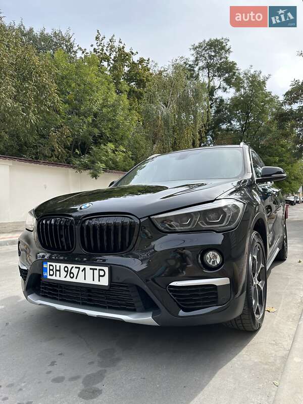 Внедорожник / Кроссовер BMW X1 2017 в Одессе фото 3 Внедорожник / Кроссовер BMW X1 2017 в Одессе