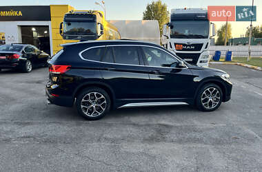 Внедорожник / Кроссовер BMW X1 2020 в 