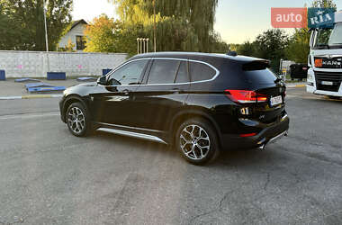 Внедорожник / Кроссовер BMW X1 2020 в 