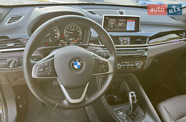 Внедорожник / Кроссовер BMW X1 2020 в 