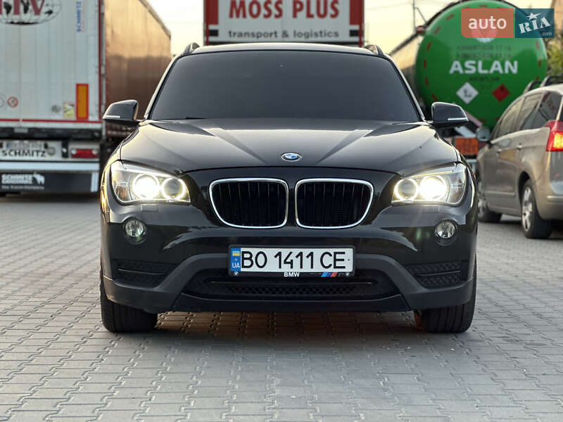 Внедорожник / Кроссовер BMW X1 2013 в Хмельницком