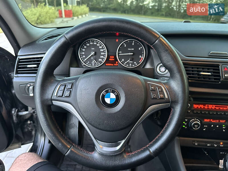 Внедорожник / Кроссовер BMW X1 2013 в Хмельницком