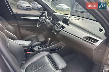Внедорожник / Кроссовер BMW X1 2017 в 