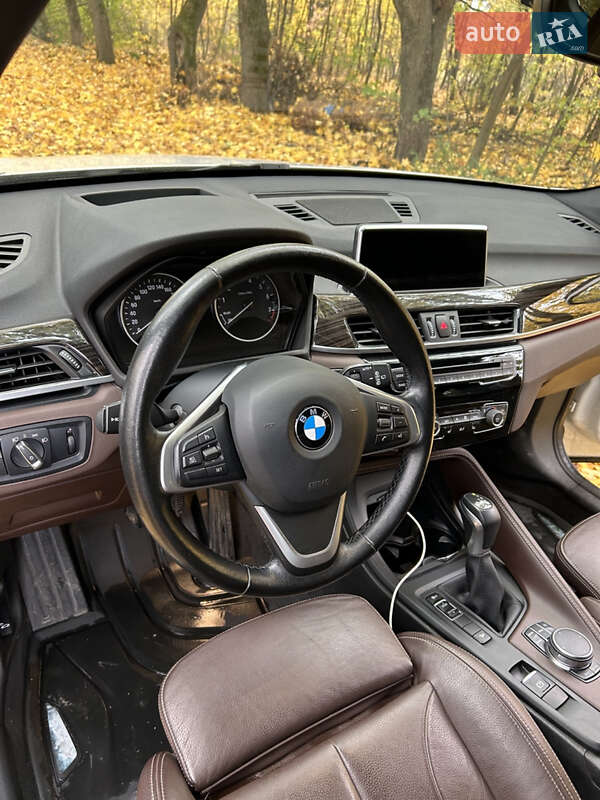 Внедорожник / Кроссовер BMW X1 2017 в Харькове
