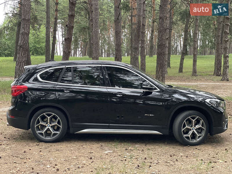 Внедорожник / Кроссовер BMW X1 2015 в Киеве