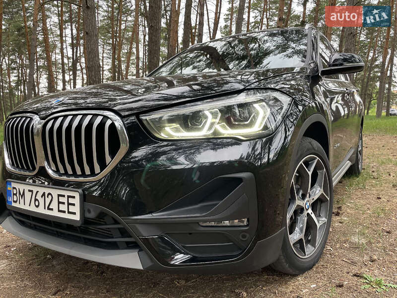 Внедорожник / Кроссовер BMW X1 2015 в Киеве