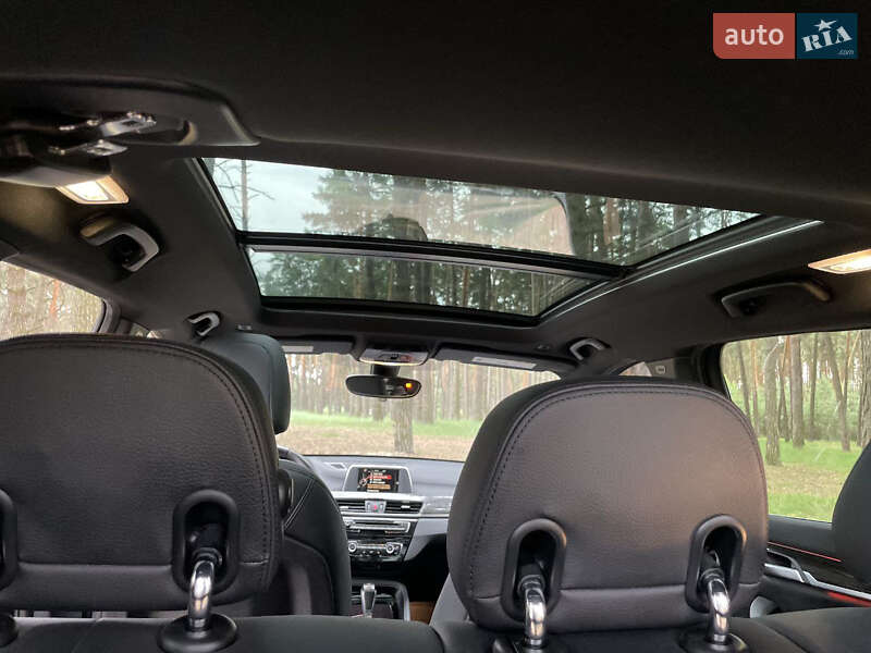 Внедорожник / Кроссовер BMW X1 2015 в Киеве