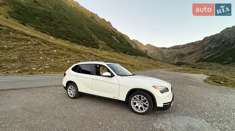 Позашляховик / Кросовер BMW X1 2013 в Рені