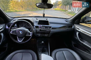 Внедорожник / Кроссовер BMW X1 2018 в 